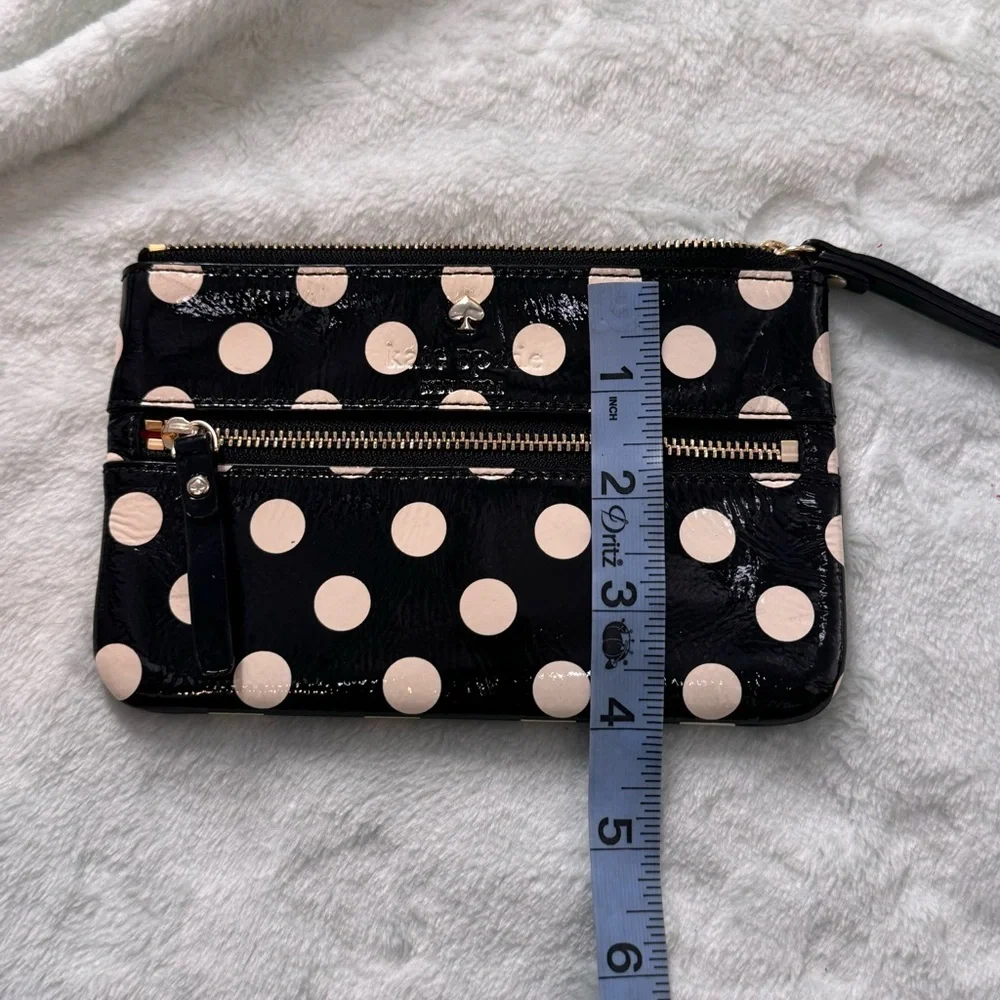 Kate spade zipper wristlet wallet patent leather black white polka dot